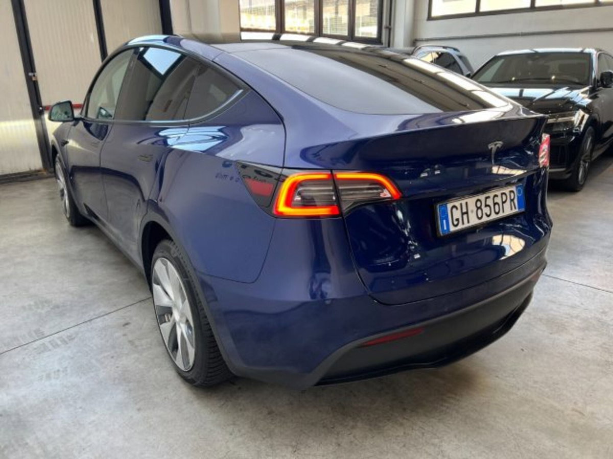 Tesla Model Y Long Range Dual Motor awd (3)
