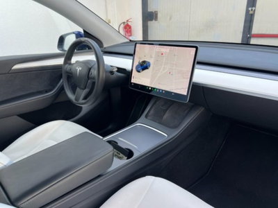Tesla Model Y Long Range Dual Motor awd (6)