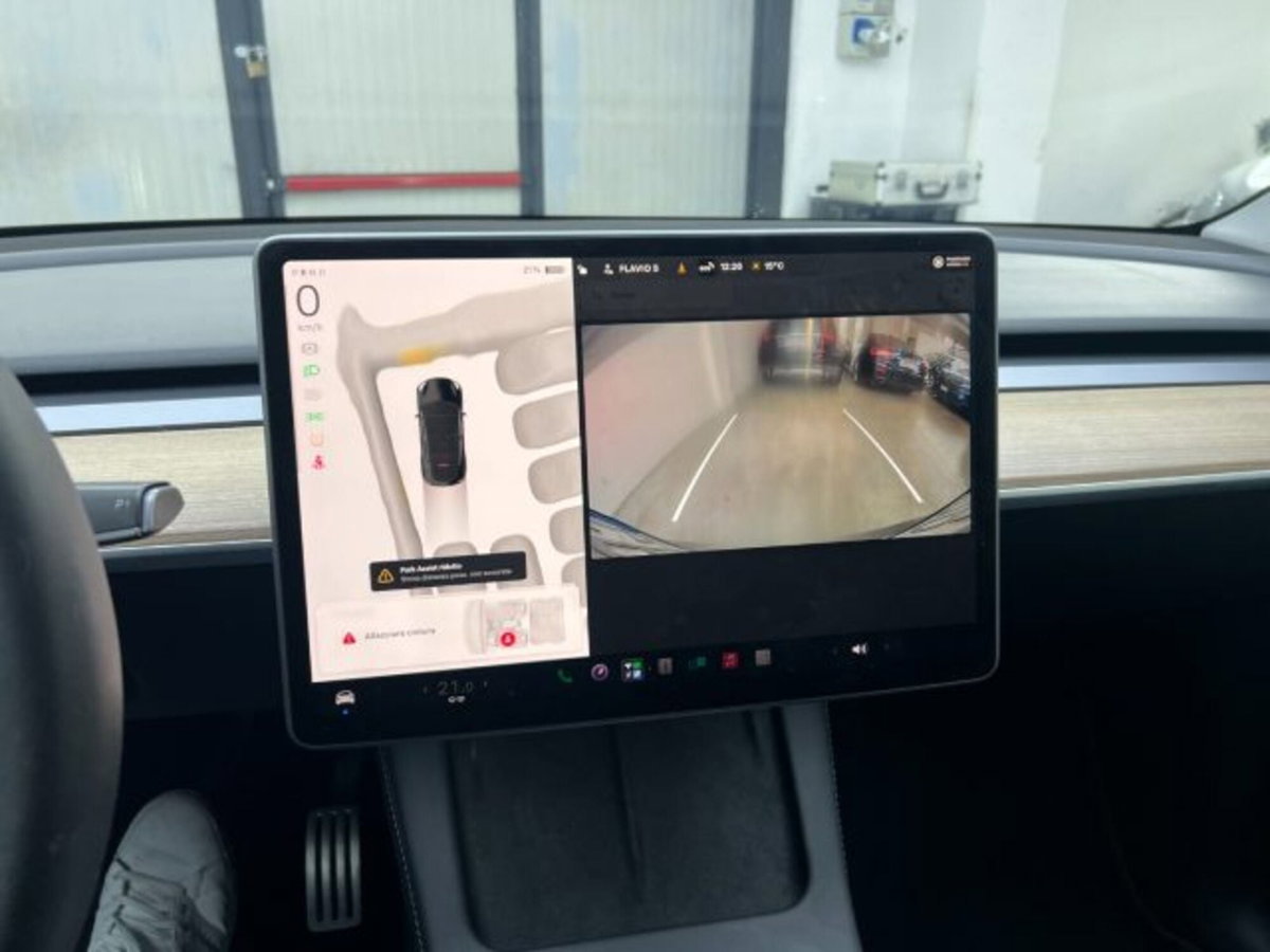 Tesla Model Y Performance awd (14)