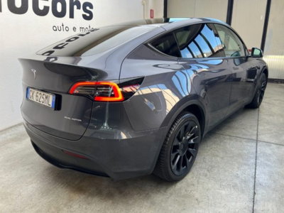 Tesla Model Y Long Range awd (9)