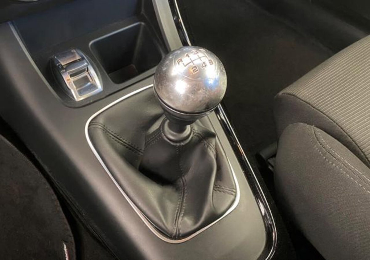 Alfa Romeo Giulietta 1.6 JTDm-2 Exclusive (17)