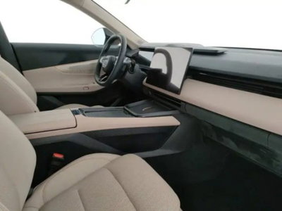 Lynk & Co 08 08 1.5 phev More auto (12)