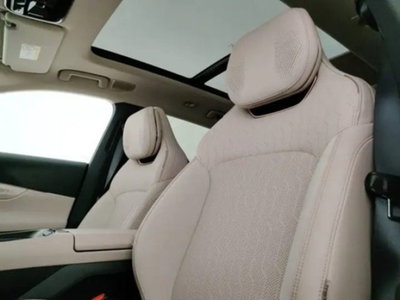 Lynk & Co 08 08 1.5 phev More auto (14)