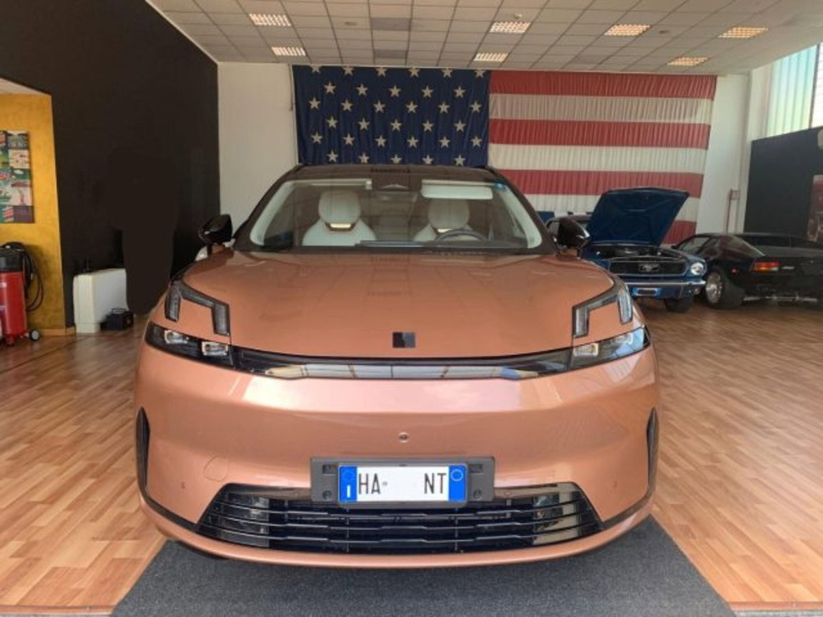 Lynk & Co 08 08 1.5 phev More auto (3)