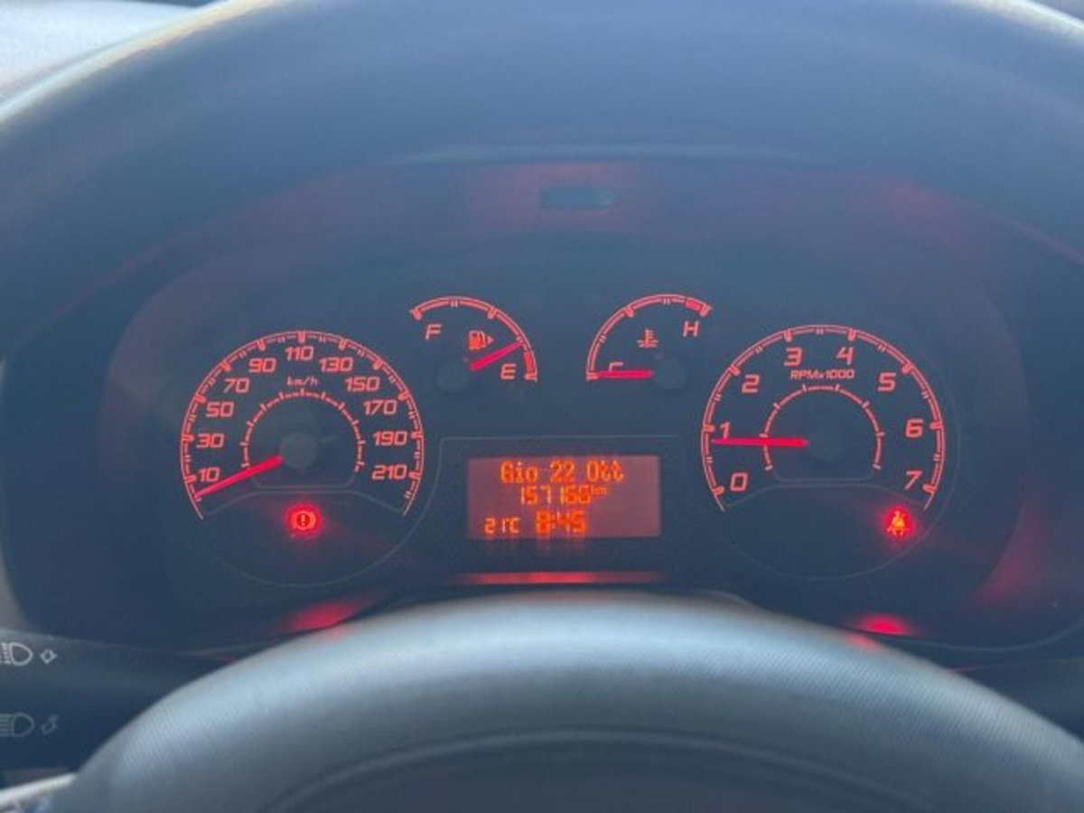 Fiat Fiorino 1.3 MJT 95CV Combinato (8)