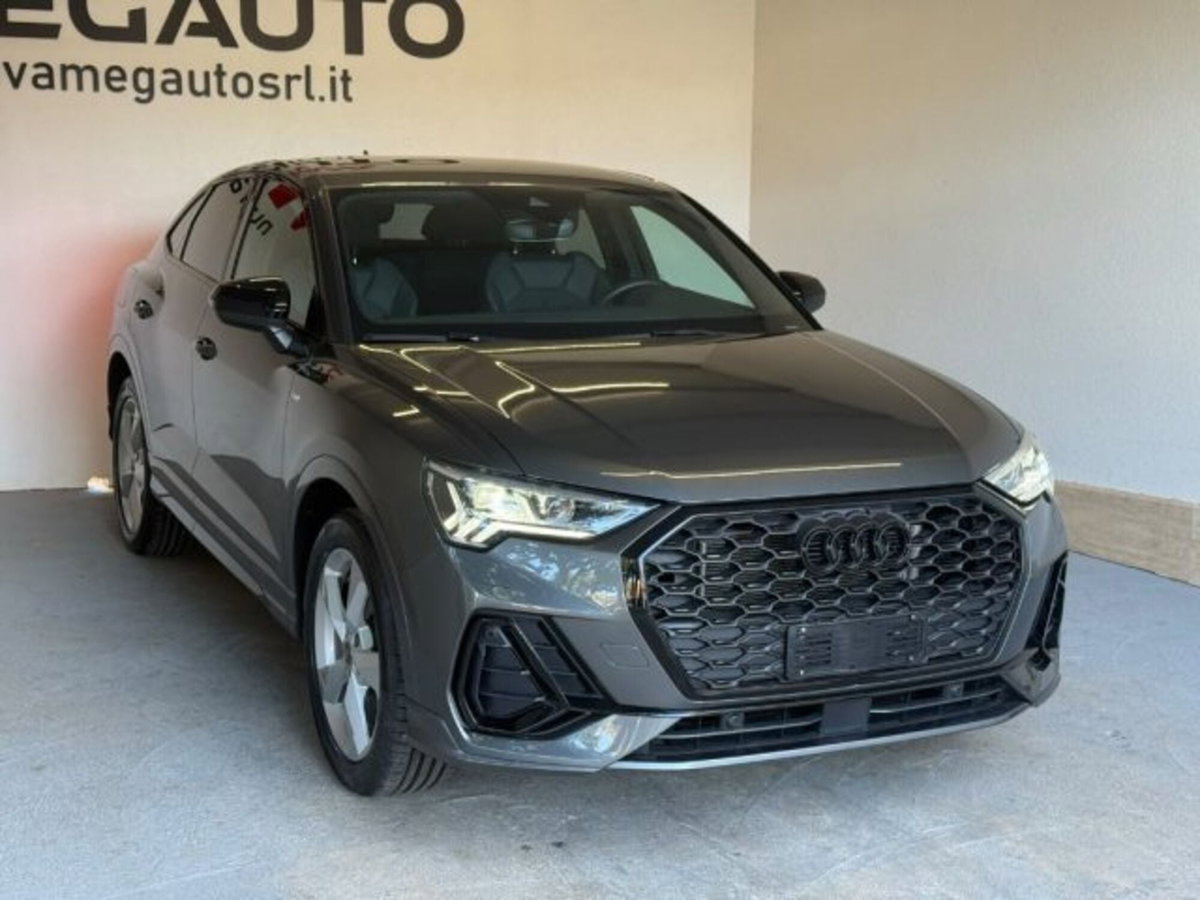 Audi Q3 Sportback 35 TDI quattro S tronic S line edition (2)