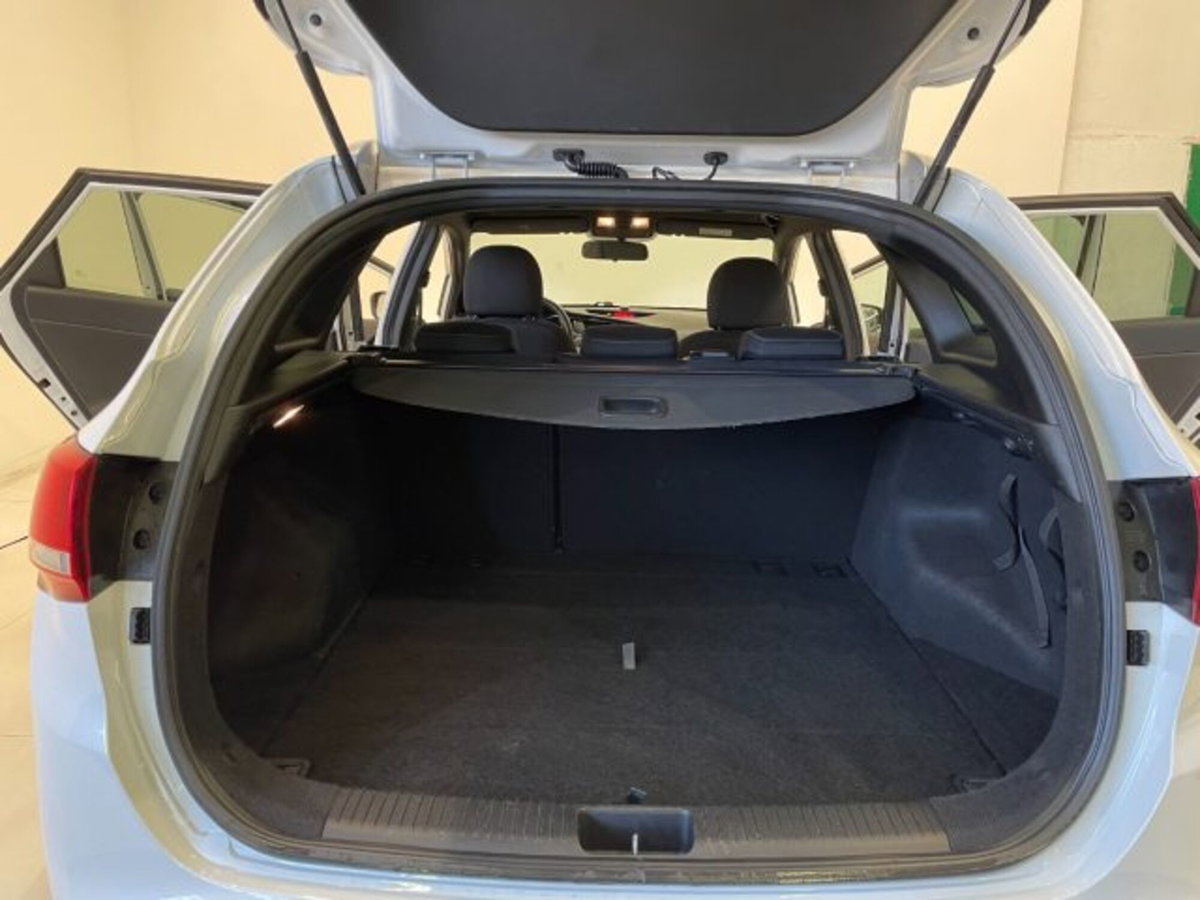 Kia cee'd Sport Wagon 1.0 T-GDI 120 CV SW EcoDynamics GT Line (14)