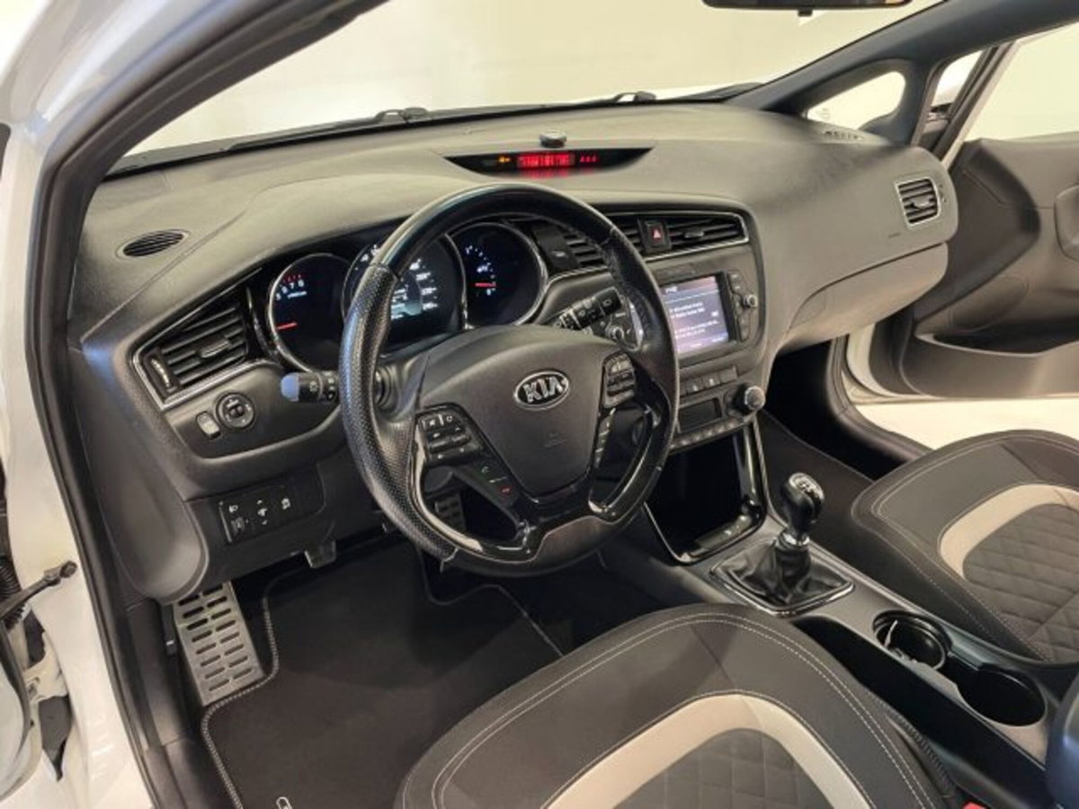 Kia cee'd Sport Wagon 1.0 T-GDI 120 CV SW EcoDynamics GT Line (15)