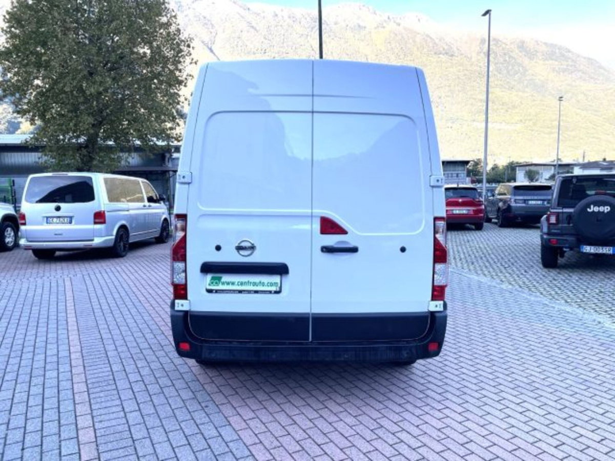 Nissan Interstar Furgone 35 2.3 dCi 180CV PM-TM Tekna Furgone (4)