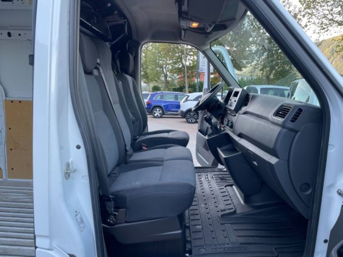 Nissan Interstar Furgone 35 2.3 dCi 180CV PM-TM Tekna Furgone (7)