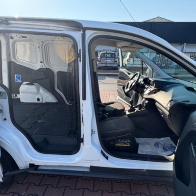 Ford Transit Courier 1.5 TDCi 75CV  Trend (15)