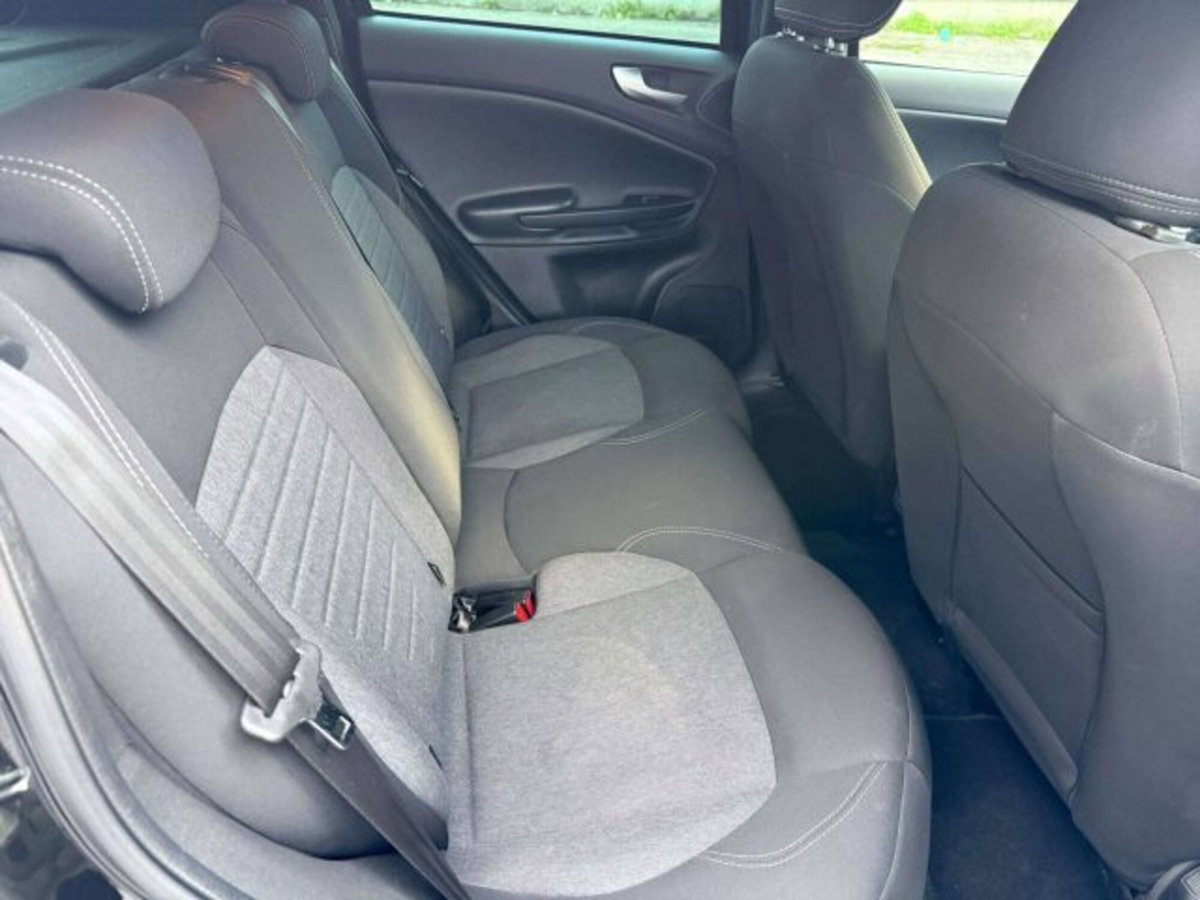 Alfa Romeo Giulietta 1.6 JTDm Giulietta 120cv (13)