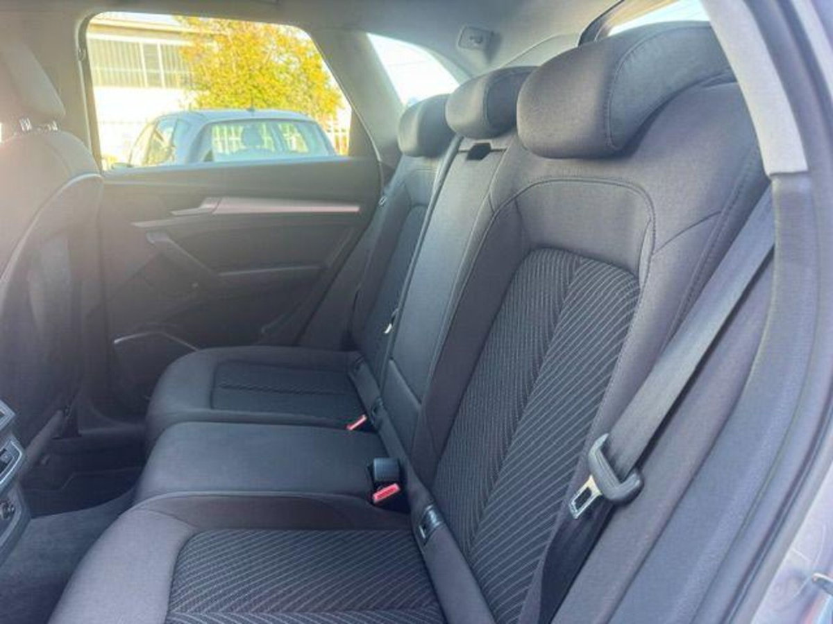 Audi Q5 40 TDI 204 CV quattro S tronic Business (10)