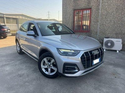 Audi Q5 40 TDI 204 CV quattro S tronic Business (6)