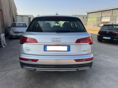 Audi Q5 40 TDI 204 CV quattro S tronic Business (8)