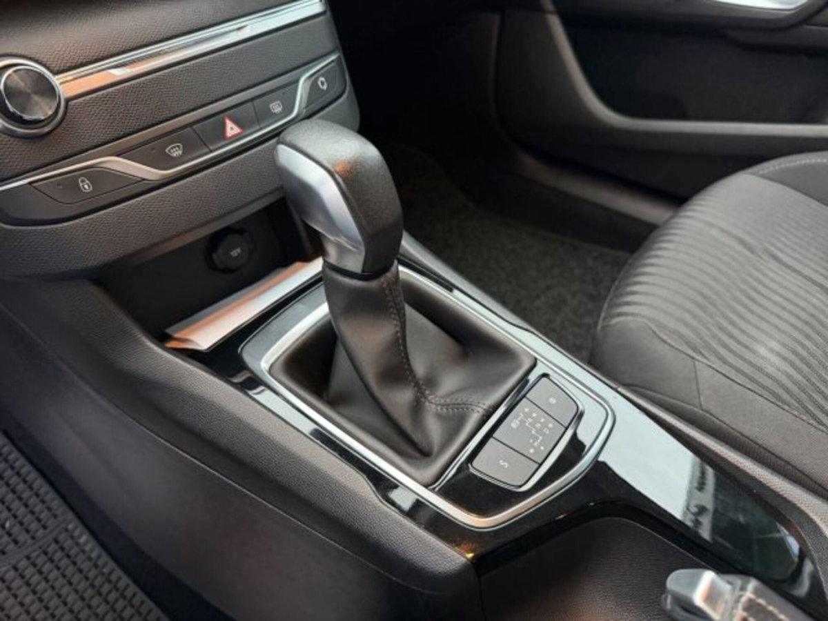 Peugeot 308 BlueHDi 120 S&S EAT6 Business (10)