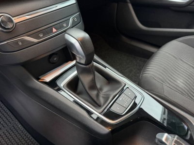 Peugeot 308 BlueHDi 120 S&S EAT6 Business (10)