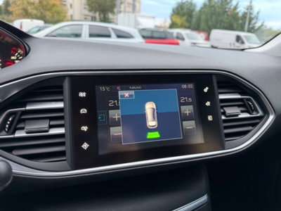Peugeot 308 BlueHDi 120 S&S EAT6 Business (12)