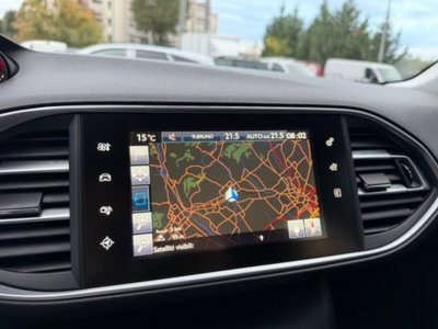 Peugeot 308 BlueHDi 120 S&S EAT6 Business (13)