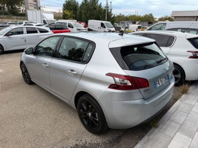 Peugeot 308 BlueHDi 120 S&S EAT6 Business (4)