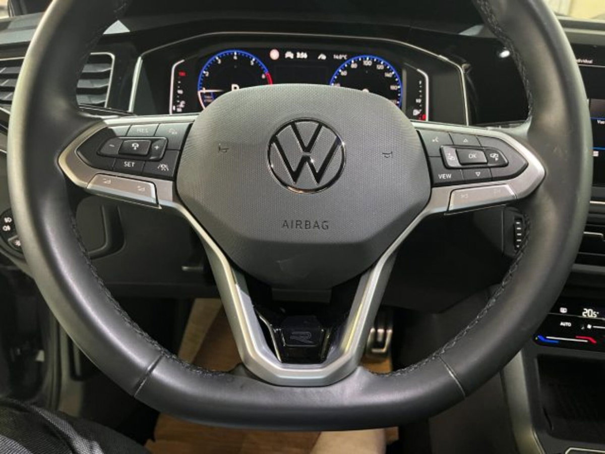 Volkswagen Taigo 1.0 tsi R-Line 115cv dsg (14)