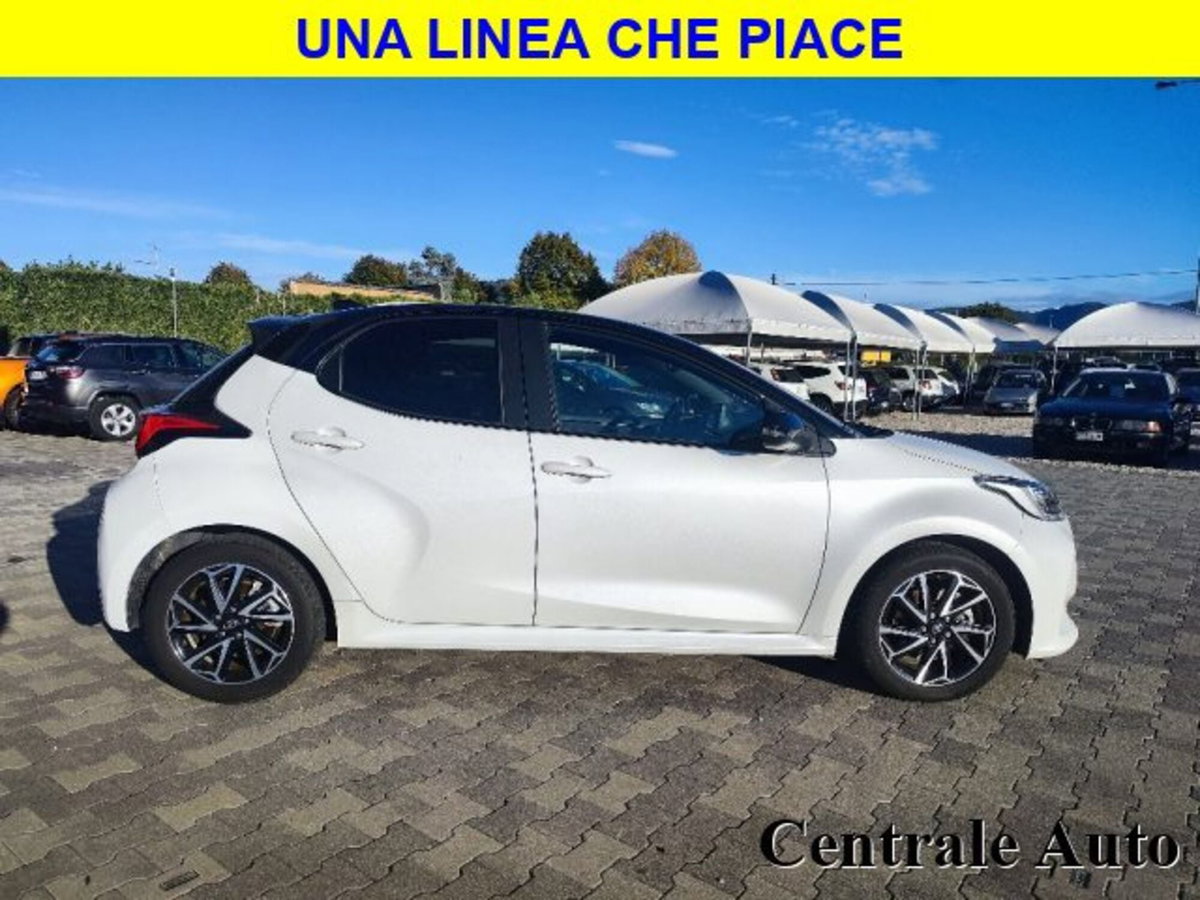 Toyota Yaris Cross 1.5 Hybrid 5p. E-CVT Lounge (17)