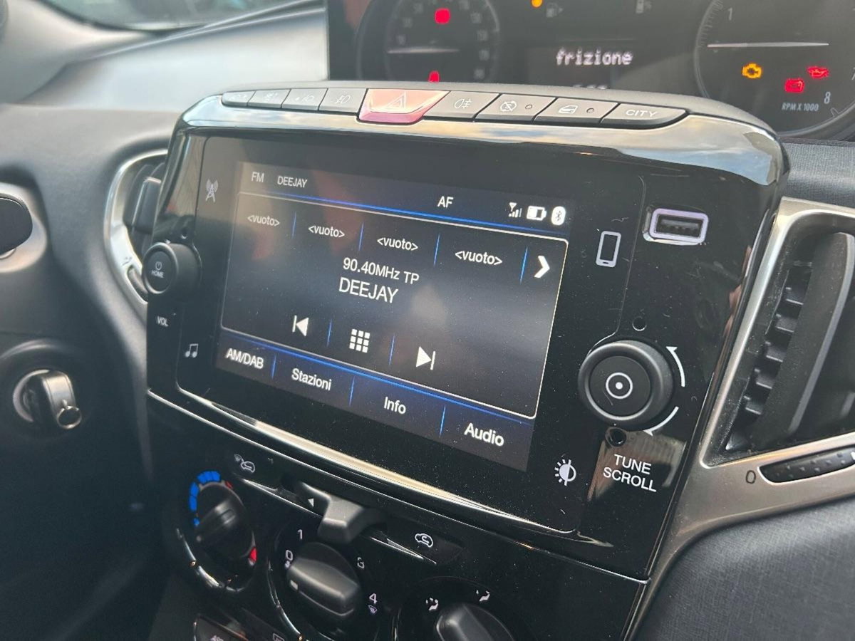 Lancia Ypsilon 1.0 FireFly 5 porte S&S Hybrid Gold Plus (12)
