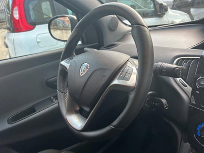 Lancia Ypsilon 1.0 FireFly 5 porte S&S Hybrid Gold Plus (13)