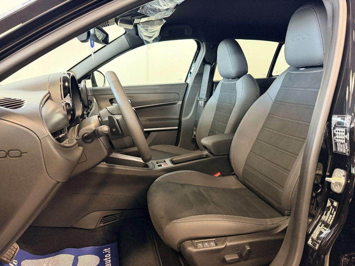 Fiat 600 1.2 hybrid Sport 145cv auto (19)