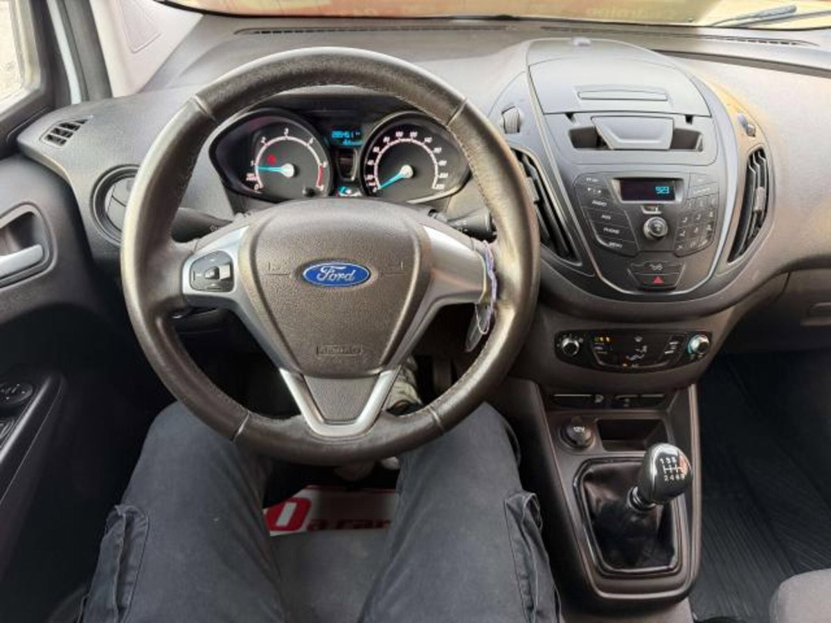 Ford Transit Courier 1.5 TDCi 100CV  Entry (13)
