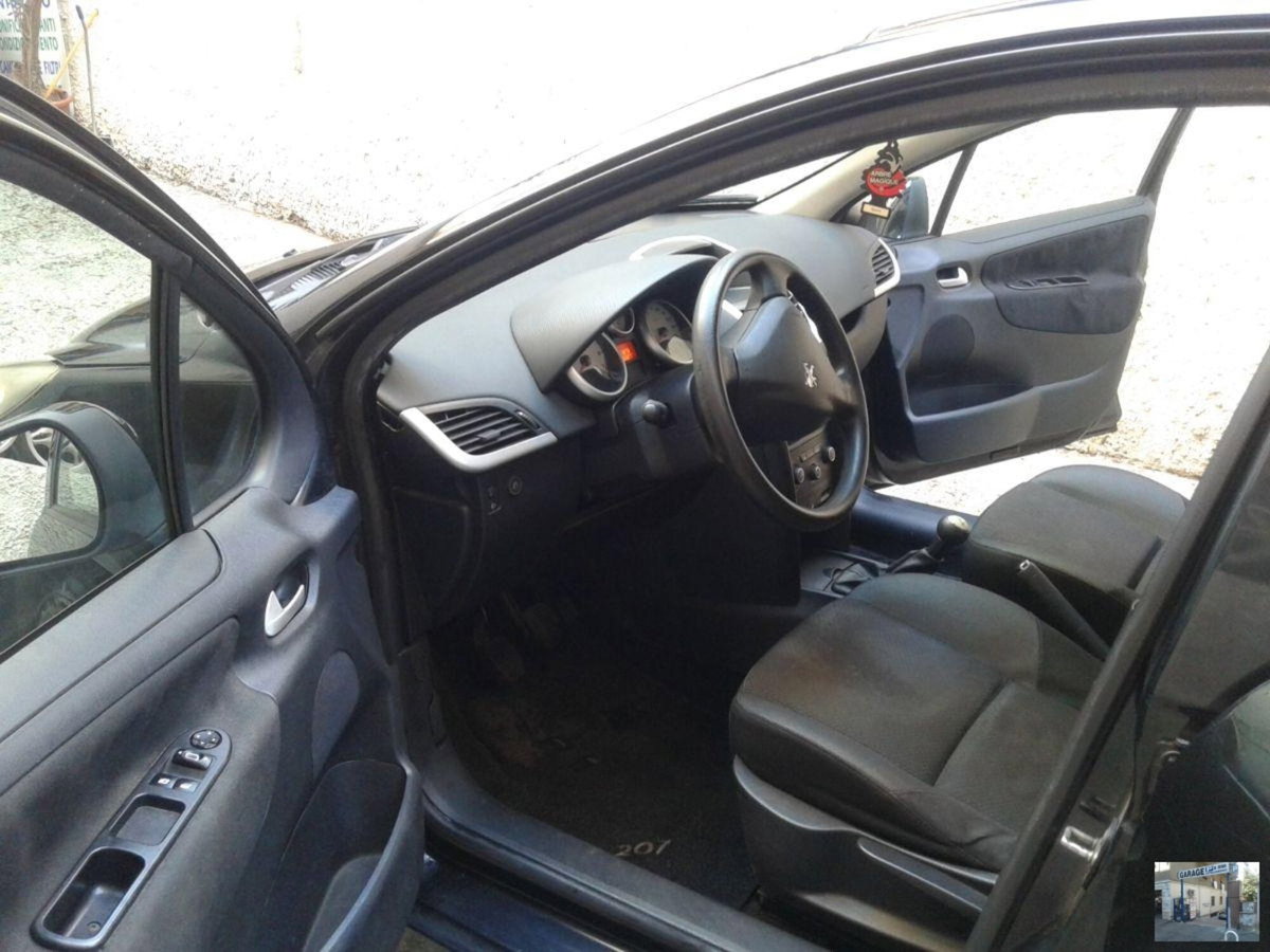 Peugeot 207 8V 75CV 5p. Energie Sport ECO GPL (13)