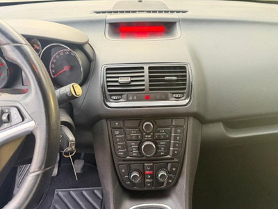 Opel Meriva 1.4 100CV Cosmo (14)