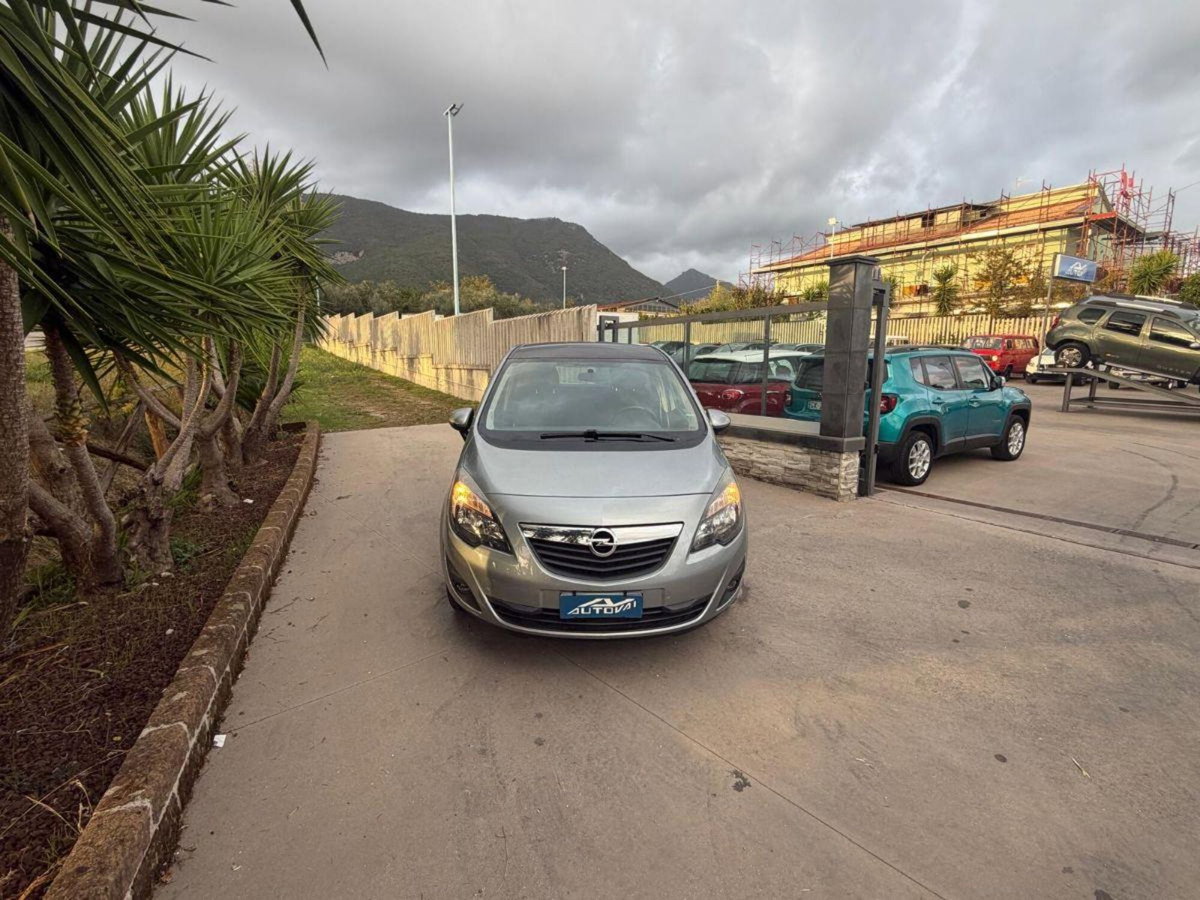 Opel Meriva 1.4 100CV Cosmo (3)