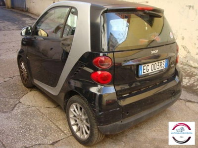 smart Fortwo 1000 52 kW MHD coupé passion (4)