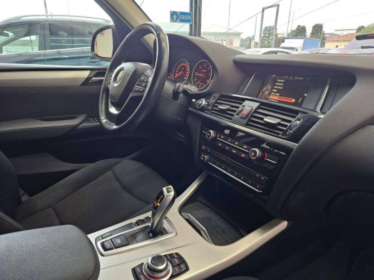 BMW X3 sDrive18d Business aut. (11)