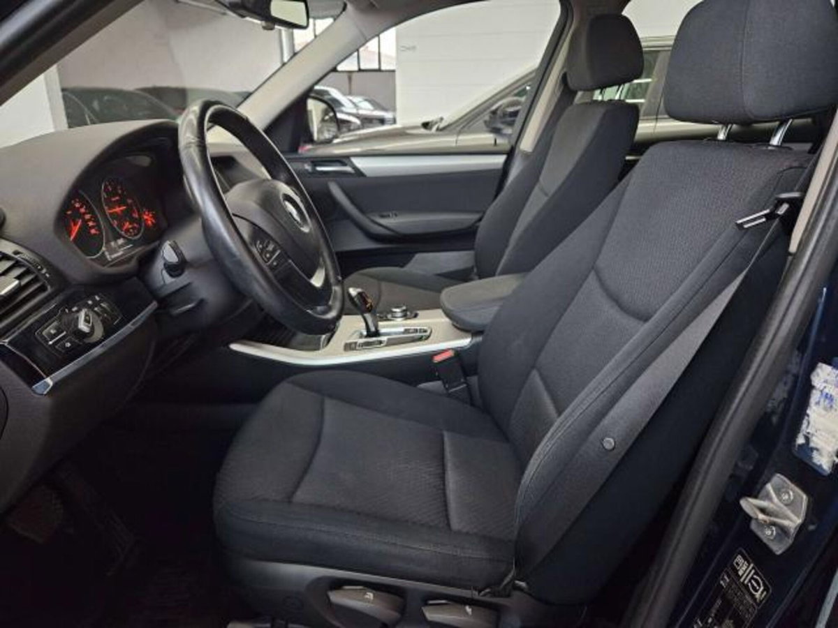 BMW X3 sDrive18d Business aut. (7)