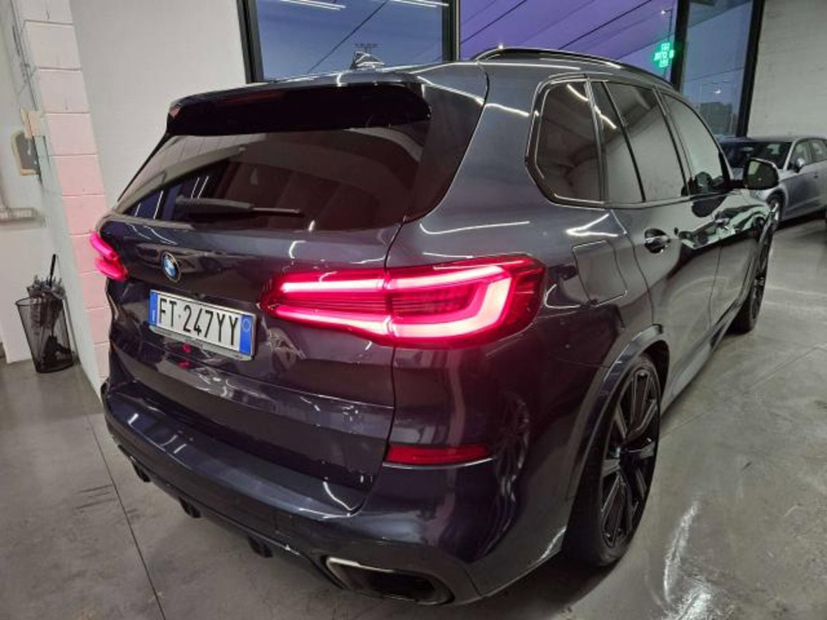 BMW X5 M50d (6)