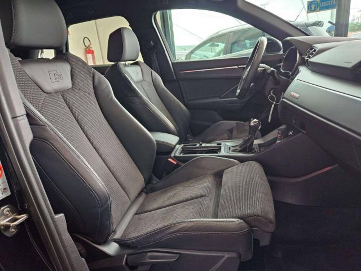 Audi Q3 40 2.0 tdi S line edition quattro 193cv s-tronic (11)