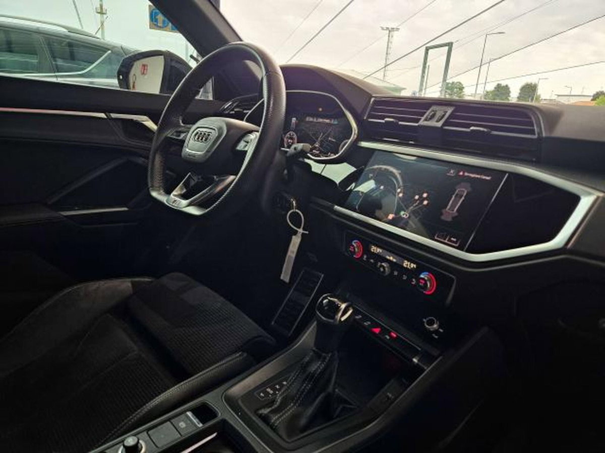 Audi Q3 40 2.0 tdi S line edition quattro 193cv s-tronic (12)