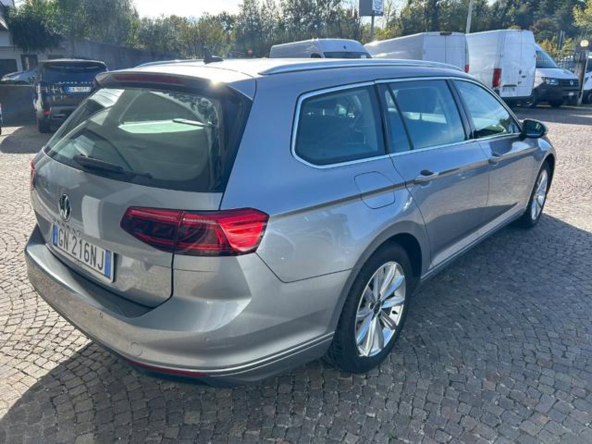 Volkswagen Passat Variant 2.0 TDI SCR EVO DSG Business (5)