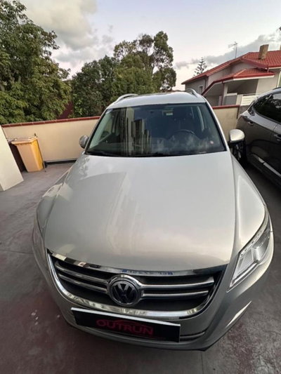 Volkswagen Tiguan 2.0 TDI DPF 4MOTION DSG Sport & Style (2)