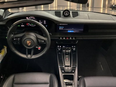 Porsche 911 Cabrio Targa 3.6 4 GTS auto (8)