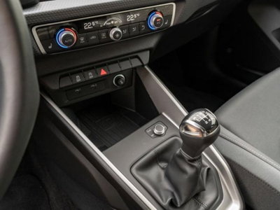 Audi A1 allstreet 30 1.0 tfsi Business 116cv (11)