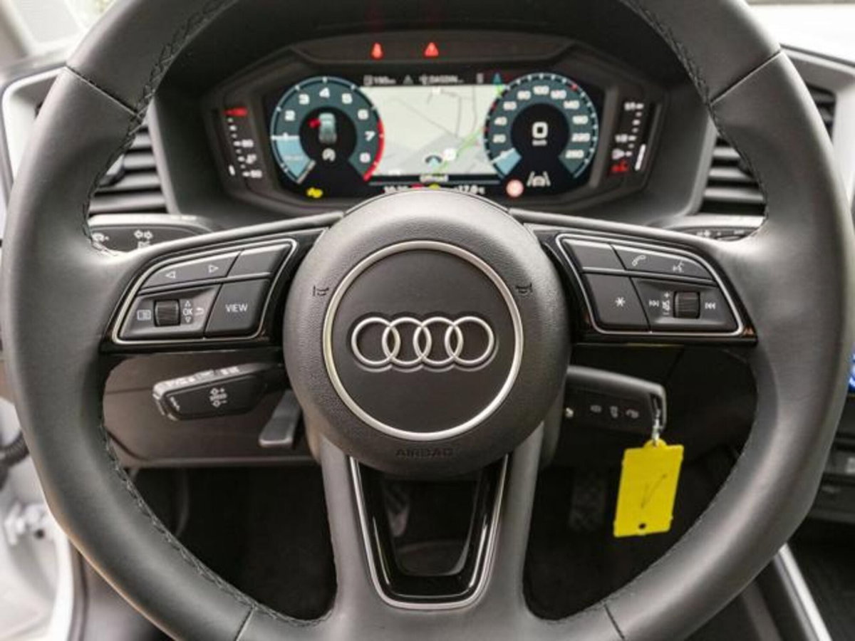 Audi A1 allstreet 30 1.0 tfsi Business 116cv (13)