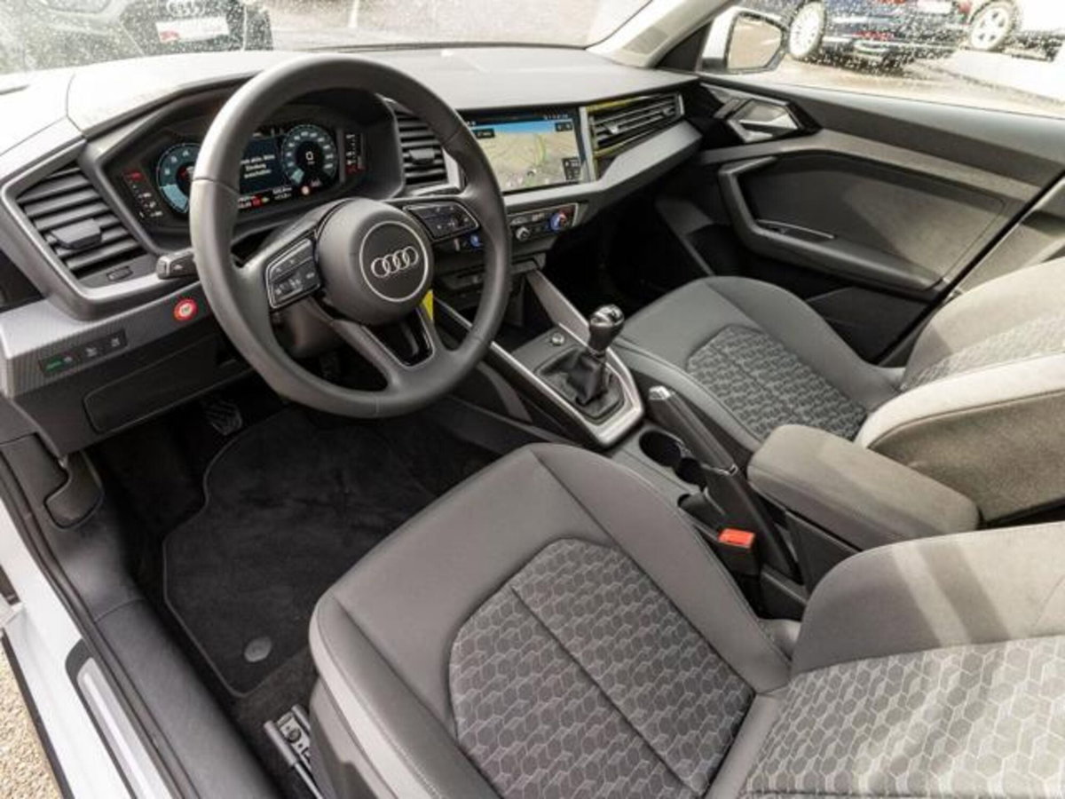 Audi A1 allstreet 30 1.0 tfsi Business 116cv (9)