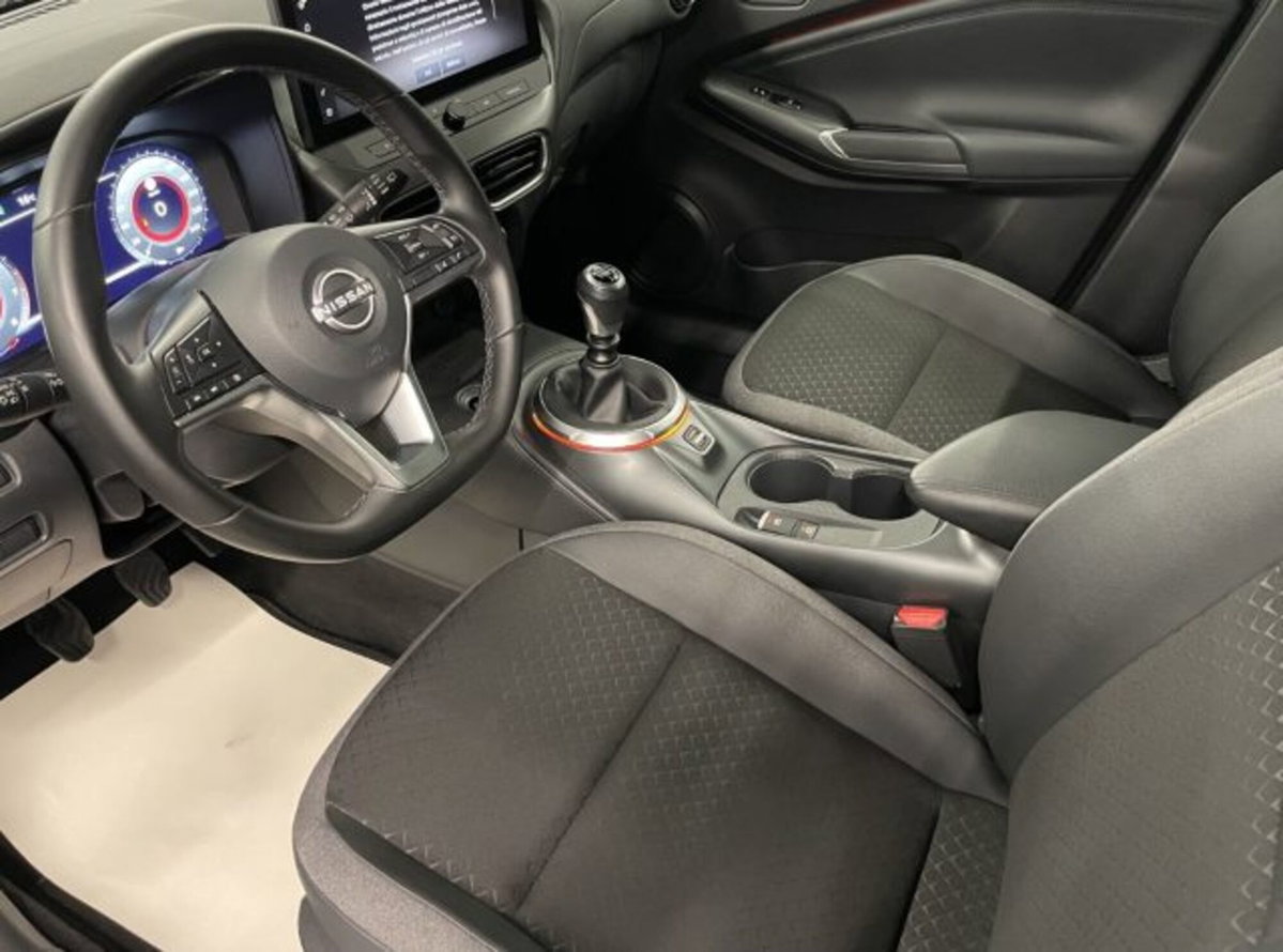 Nissan Juke 1.0 dig-t N-Connecta 114cv (8)