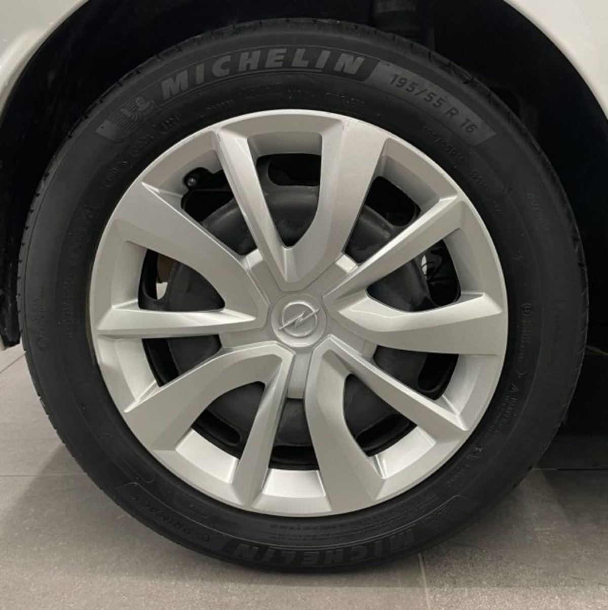 Opel Corsa 1.2 Corsa s&s 75cv (17)