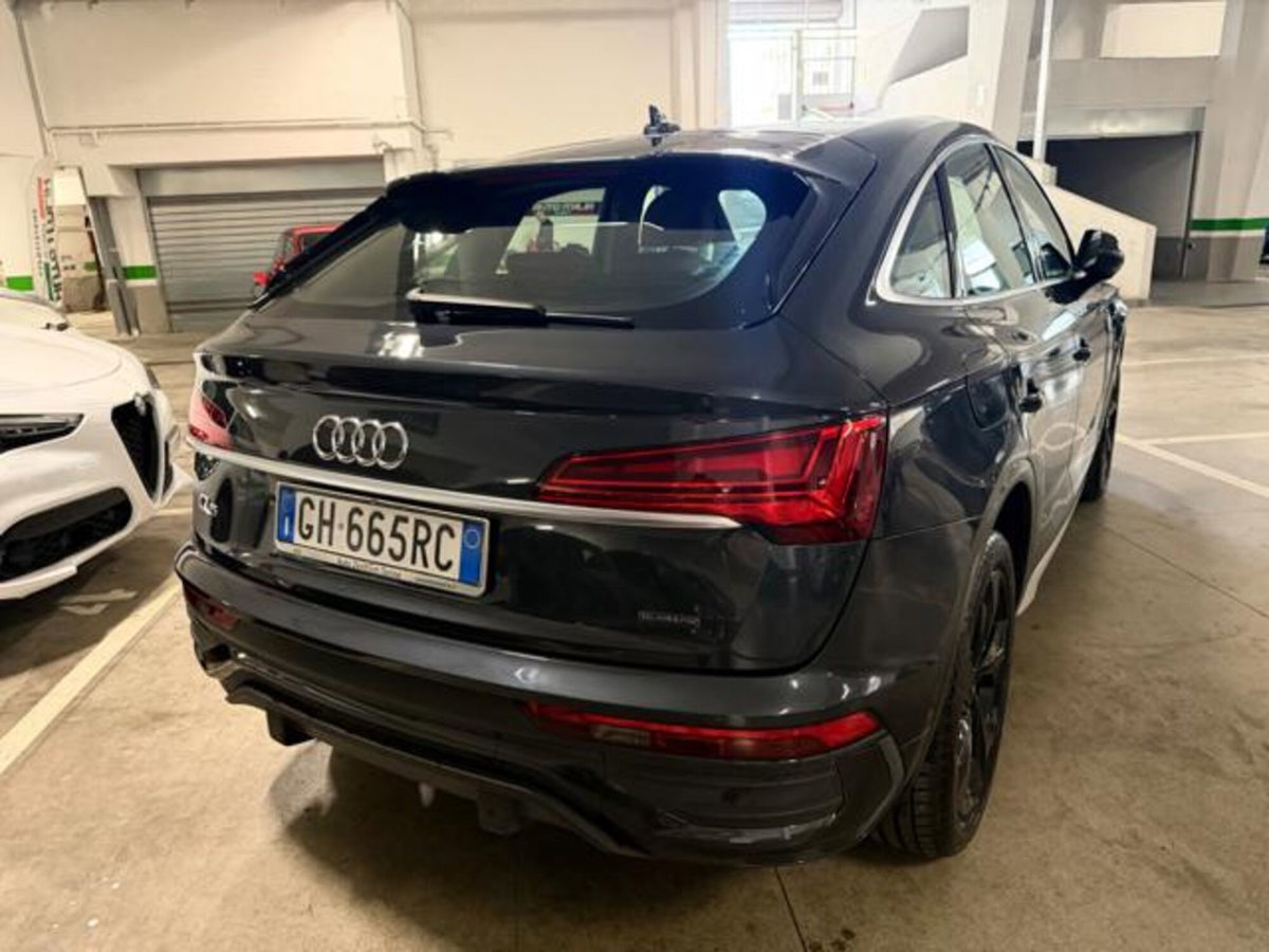 Audi Q5 Sportback Sportback 40 2.0 tdi mhev 12V quattro s-tronic (9)