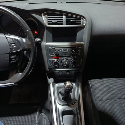 Citroen C4 1.6 HDi 110 Attraction (10)