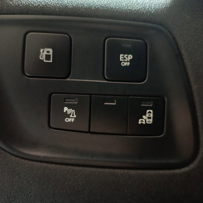 Citroen C4 1.6 HDi 110 Attraction (9)